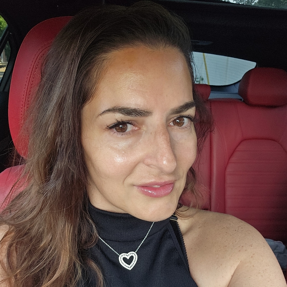 Meet your Posher, Cristine